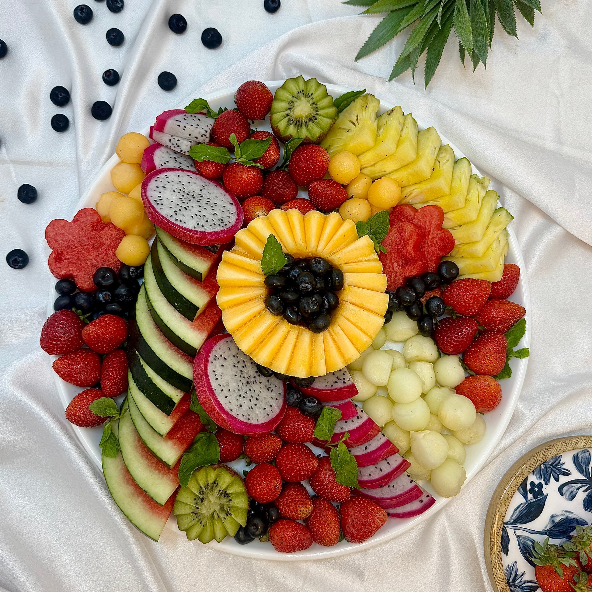Seasonal fresh fruits platter